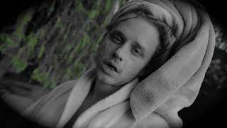 Download lagu cal scruby - CIGARETTE BREAK mp3 Download lagu cal scruby - CIGARETTE BREAK mp3