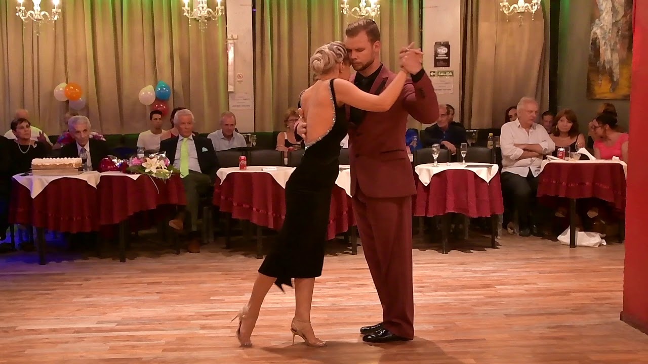 Katerina Zak y Max Izvekov en Porteño y Bailarín