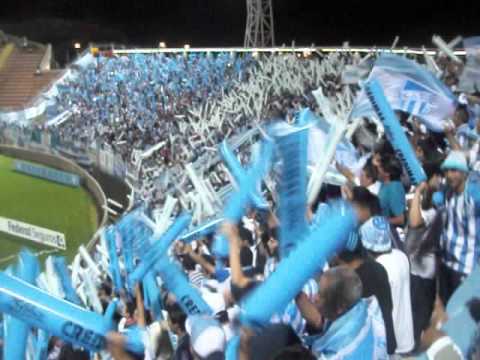 "La Inimitable llegó | Atlético Tucumán - Racing / Catamarca" Barra: La Inimitable &bull; Club: Atlético Tucumán