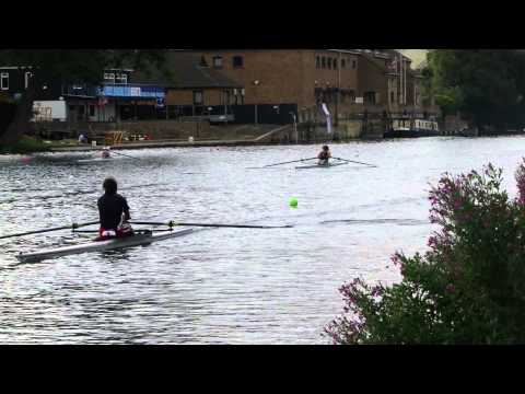 Roisins epic rowing fail.