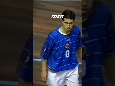 El dia que Pinilla dió un baile a @falcao 🇨🇴🇧🇷 #futsal #futebol #brasil #pinilla #falcaofutsal