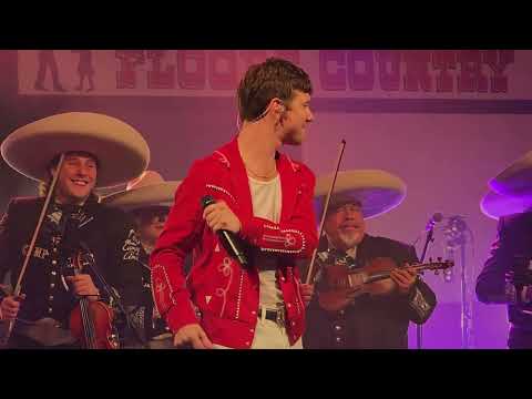 William Beckmann with Mariachi Campanas De America - Por Mujeres Como Tu - Helotes, Texas.