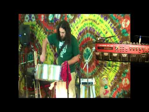 BOSS LOOP CONTEST 2012 - Barefoot Wade - Original Loop Song.mpg