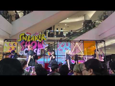 Yami Yami @ Sneaker Showcase - Fashion Island【4K 60FPS】