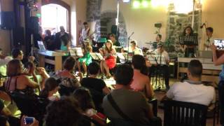 Saggio fine anno 2014 "metti una sera a cena"