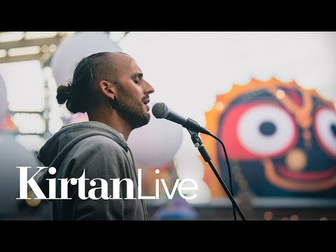 Bhajo Radhe Govinda Giridhari - Vikshar | Kirtan Sessions