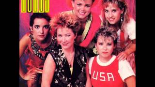 Go-Go&#39;s complete live songs - 5.04 Beneath The Blue Sky