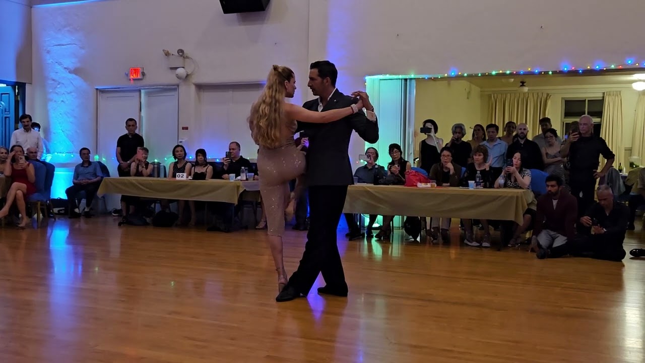 Maxi Copello and Karu Terenzio at La Reina milonga (1 of 3)