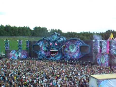 Awakening of the Mask and dada life @ Tomorrowland 2009