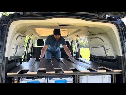 deinheckausbau: Das Schlafsystem, mit Heckauszug.