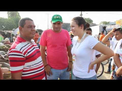Sara Piedrahita - Visitando a los comerciantes del mercado del Sur en Montería