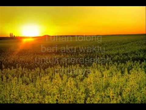 download lagu mp3 mp4 Tanyakan Pada Rumput Yang Bergoyang, download lagu Tanyakan Pada Rumput Yang Bergoyang gratis, unduh video klip Download Tanyakan Pada Rumput Yang Bergoyang Mp3 dan Mp4 Unlimited Gratis