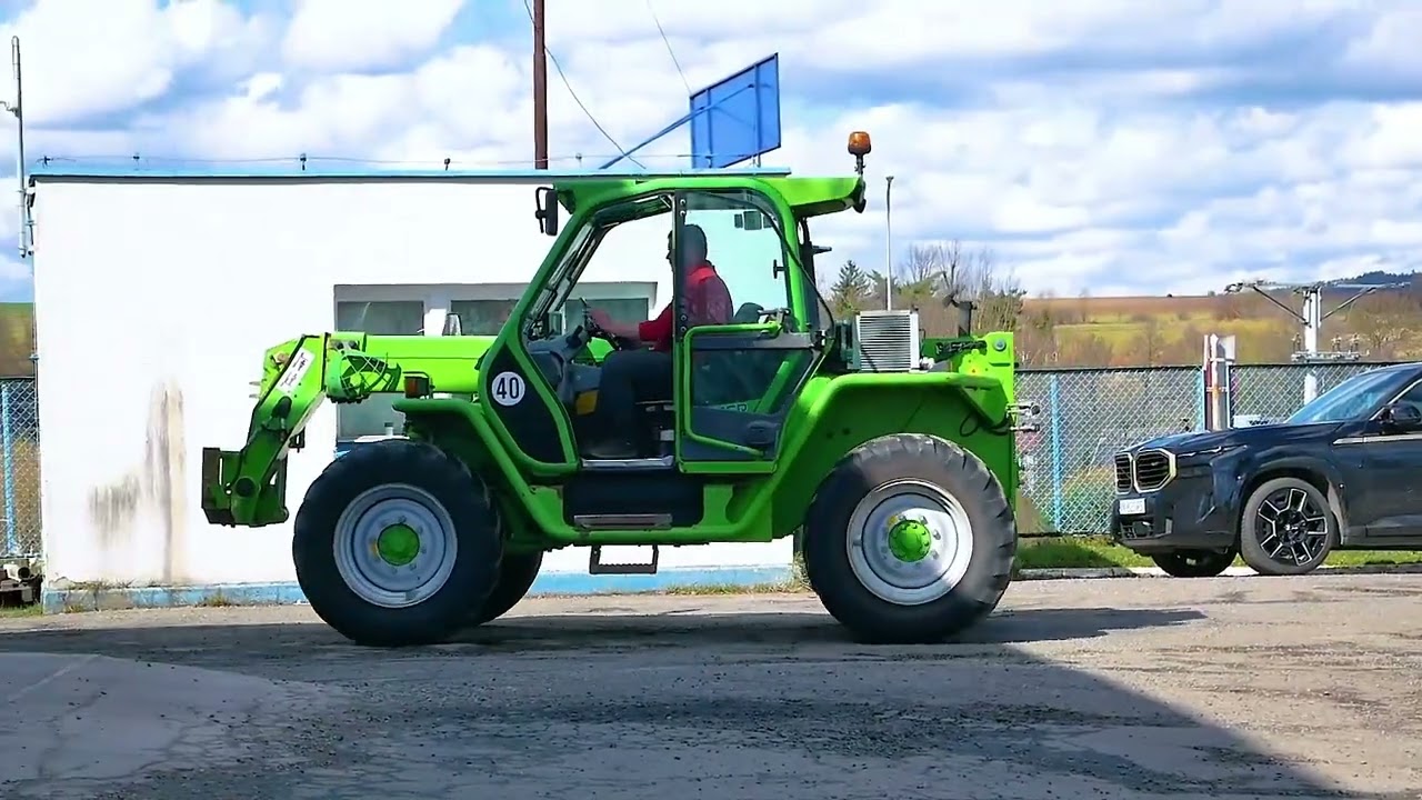 MERLO P 41.7 FARMER - 2010 - SÚLY - VÖDÖR 2,5 M3 - VILLÁK + PNEUMATIKUS RENDSZER