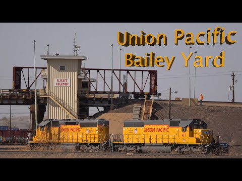 {4K} 33 Minutes of action in Union Pacific's Bailey Yard! The biggest train yard in the world!