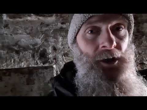 How To Prepare For a Darkness Retreat at Home