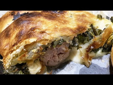 MEZZA LUNA CON SALSICCIA PROVOLA E FRIARIELLI