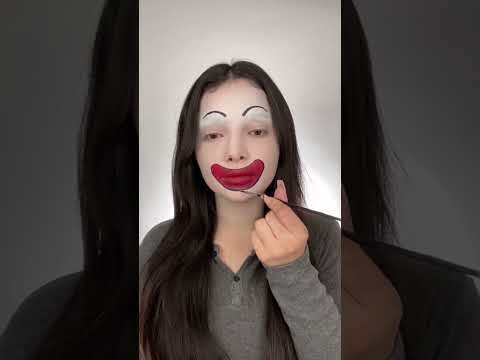 Send this to your friends to warn them😱🤡 #horrorstories #horrorstory #horrormakeup