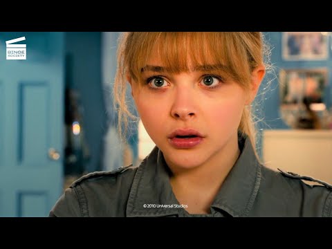 Kick-Ass 2: Mindy and the local popular girl (HD CLIP)