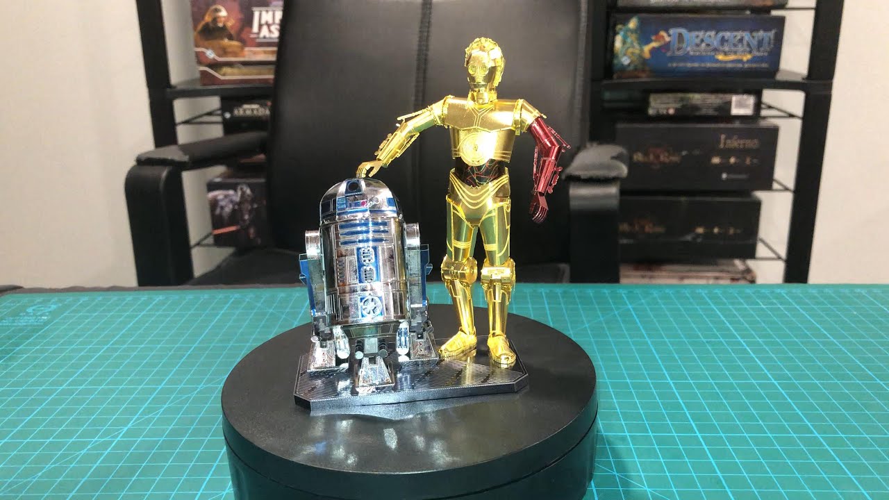 Metal Earth Fascinations Premium Series 3D Metal Model Kits Star Wars Set of 2 - C-3PO - R2-D2