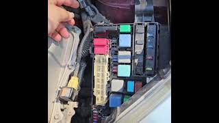 2004-2009 Prius will not start. No headlights. No power steering. No dash or center screen. AM2 fuse