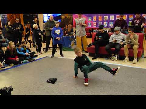 отбор 11-13 bboy Sandr vs Сурикат vs Шаман vs НЕКИТ_boy - брейкданс чемпионат г.Одинцово