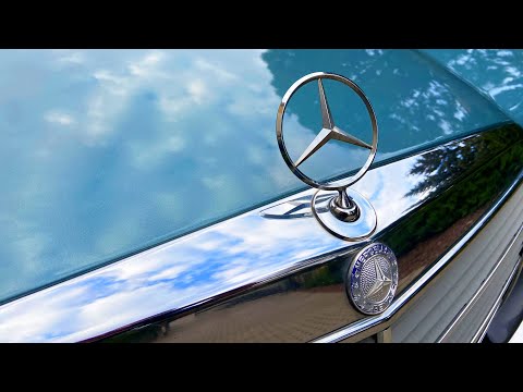 w123 Mercedes-Benz 200 in 877 Petrolblau Grün Metallic, 1982