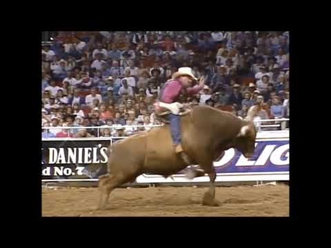 Bubba Dunn vs Squirrely - 96 PBR Portland (87 pts)