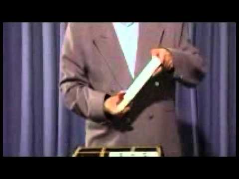 Jumbo Rising Card by Uday - Trick at Penguin Magic