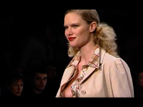 BETTY JACKSON Fall 2001 London - Fashion Channel