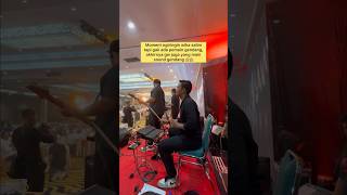 Download lagu BAYARAN 1 KERJA DOUBLE NIH 🤣🤣 #musisibelakanglayar #drumcam #wikasalim mp3 Download lagu BAYARAN 1 KERJA DOUBLE NIH 🤣🤣 #musisibelakanglayar #drumcam #wikasalim mp3