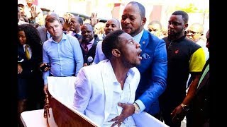 Elliot How?? Zimbabwean Raised From the Dead by Alph Lukau ⚰