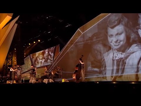 Gabriela Mościcka, Michał Kowalonek, Warszawska Orkiestra Sentymentalna - Pieśń o szczęściu