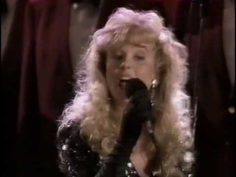 Armi Aavikko - Muistojen ruusut