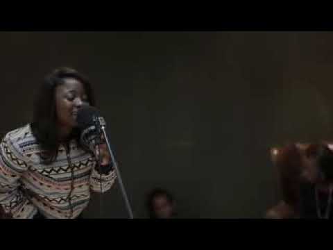 Spontaneous worship with Ty Bello ft Esther Benyeogo