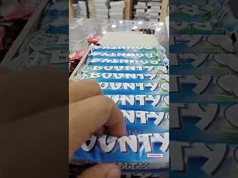 Bounty Chocolate Yammy #bounty #coconut #shorts #makingcake #tranding #fondantcake #buttercreamcakes