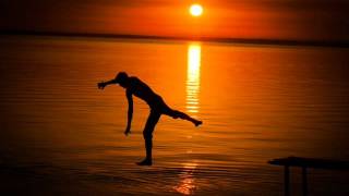 Asaf Avidan & The Mojos - One Day / Reckoning Song (Wankelmut Remix)