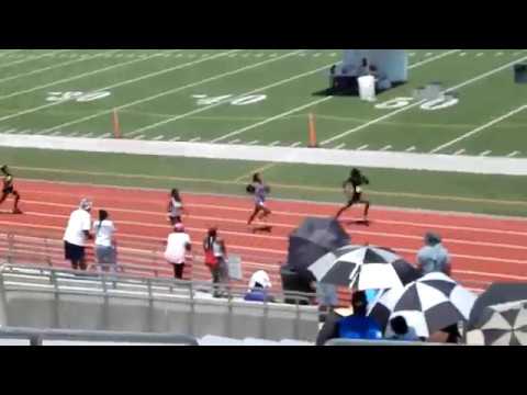2017 USATF Region 12 15-16 Girls 200 Meter Dash Prelims Heat 2/4