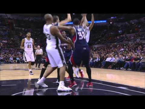 Tony Parker Finds Boris Diaw
