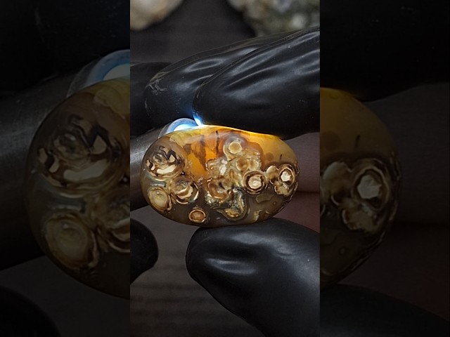 حجر عقيق بافوري طبيعي