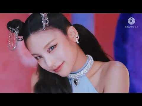 EVERGLOW × ITZY [ DUN DUN × LOCO] MASHUP