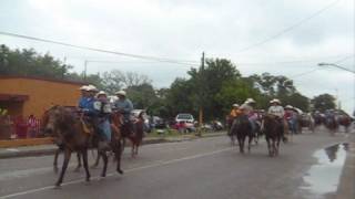 preview picture of video 'Cabalgata Allende, Coahuila 2008 Parte 2'