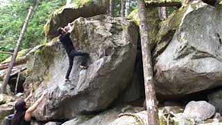 Video thumbnail of Pocket Problem, V4. Squamish