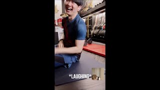 Download lagu JJ Lin Accidentally Connect With Fans On Live Instead Of Jackson Wang #shorts mp3