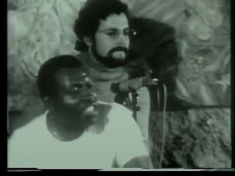 Elvin Jones ,dr + Luis Agudo ,prcx ,,Live *Music Inn* Roma ,1975..