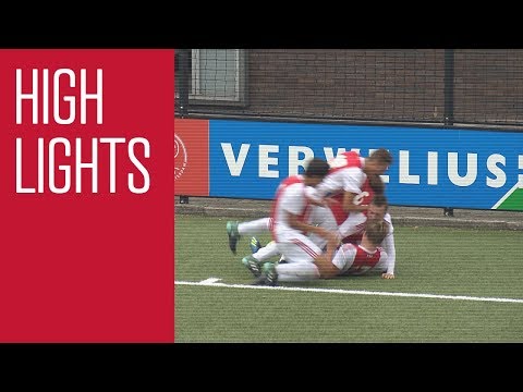 Highlights Ajax O16 - PSV O16
