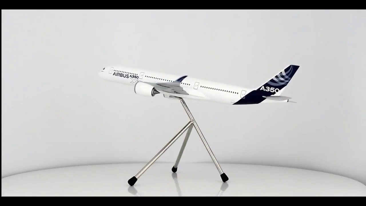 Airbus A350-900 Airbus Livery 1/200 plastic scale model