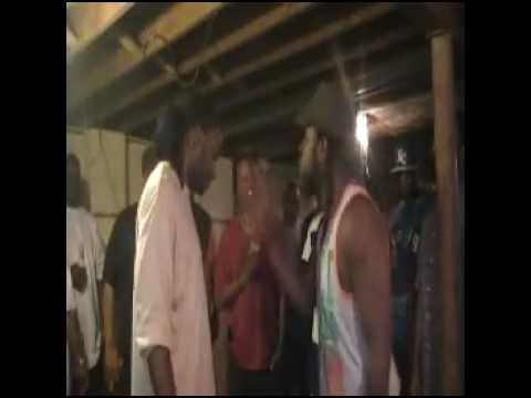 Barrz Nunn vs Harry Whodean