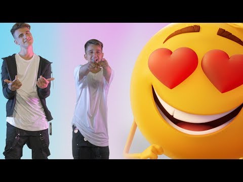 Emoji (The Movie) - Adexe & Nau (Official Videoclip)