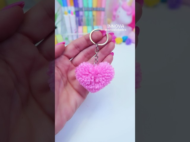 Vídeo relacionado con BELOWSYALER Llavero,Pieles de imitación,Colgante de Cola de Zorro,Juguete,Colgante de Animal,Llavero para decoración del día de San Valentín,Manualidades,Accesorios de Bricolaje