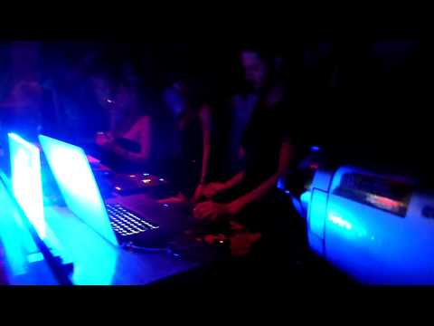 Guy Gerber @ Warung / 20 abr 2011 - Part 09 of 42